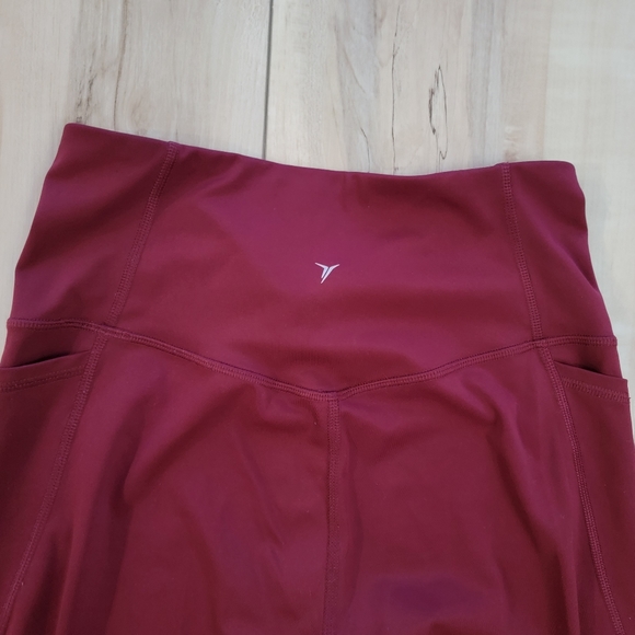 Old Navy Maroon Leggings - Size Medium - Picture 7 of 7